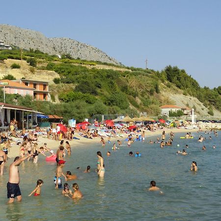 Apartments Juric Подстрана Екстер'єр фото