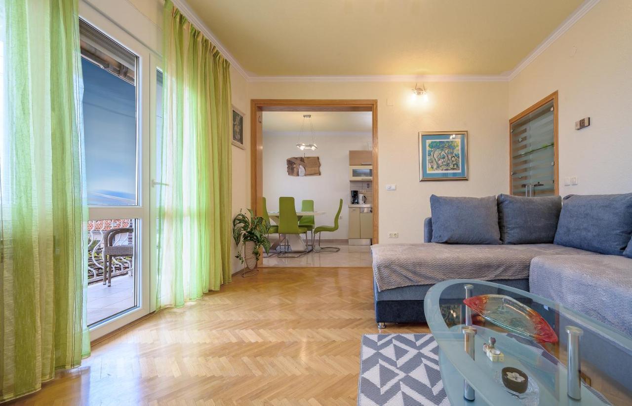 Apartments Juric Подстрана Екстер'єр фото