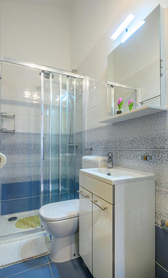 Apartments Juric Подстрана Екстер'єр фото