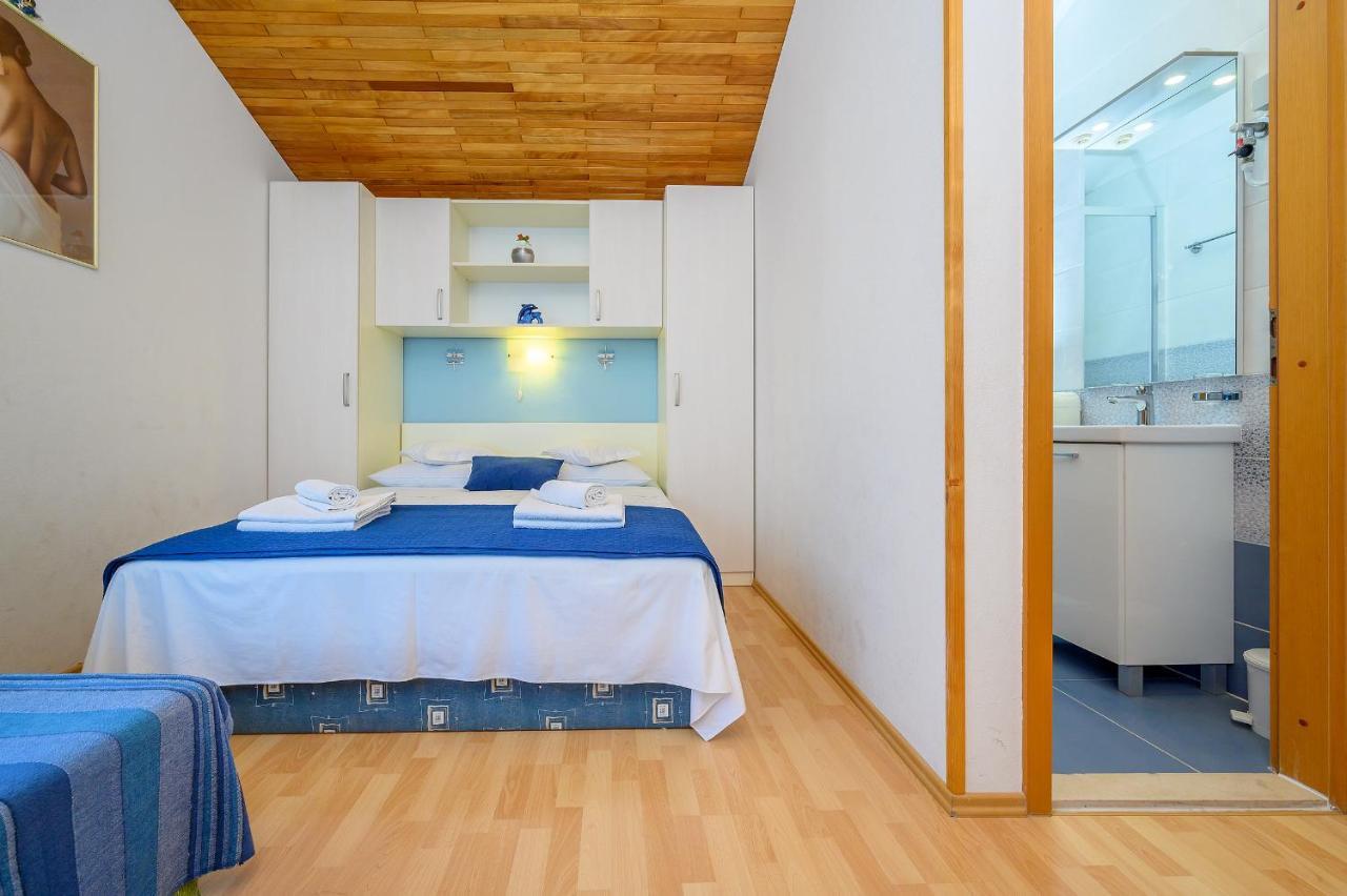 Apartments Juric Подстрана Екстер'єр фото