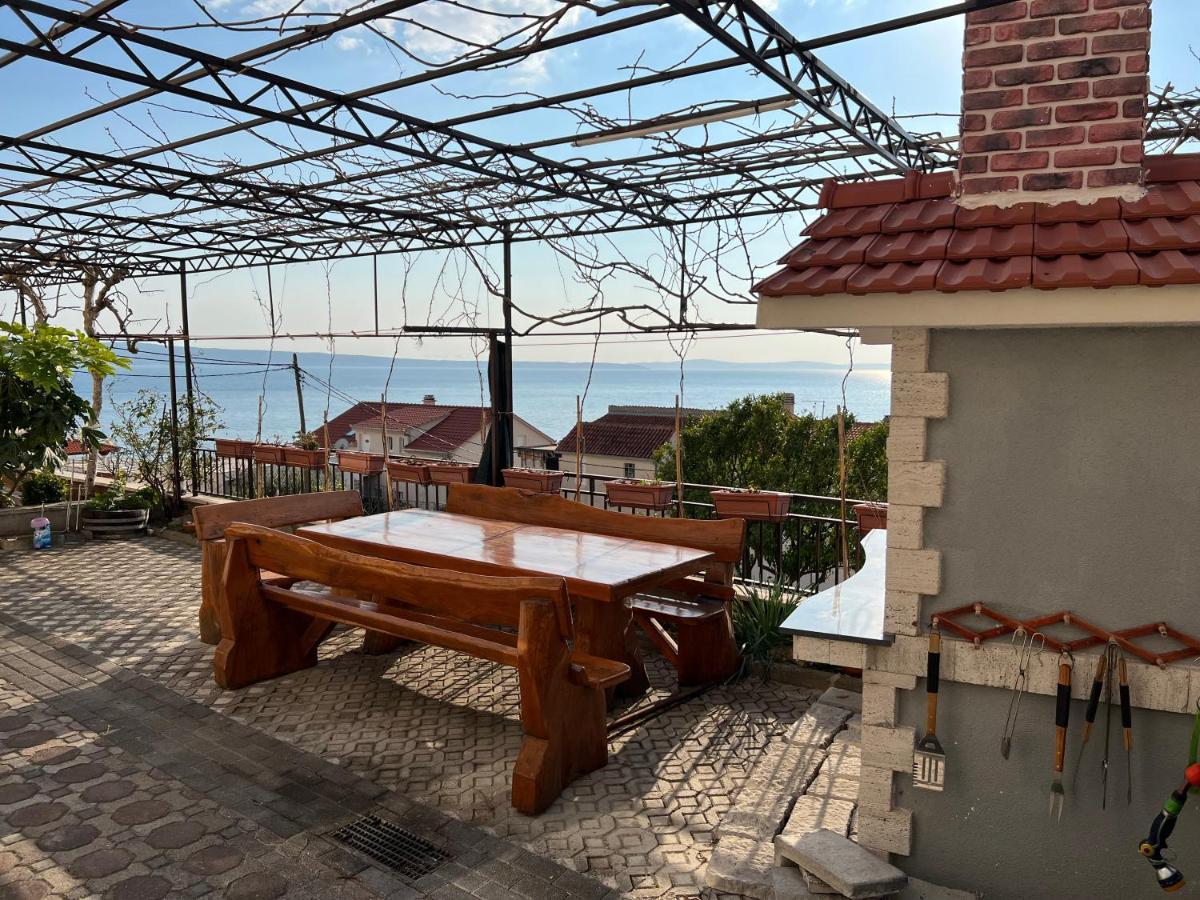 Apartments Juric Подстрана Екстер'єр фото