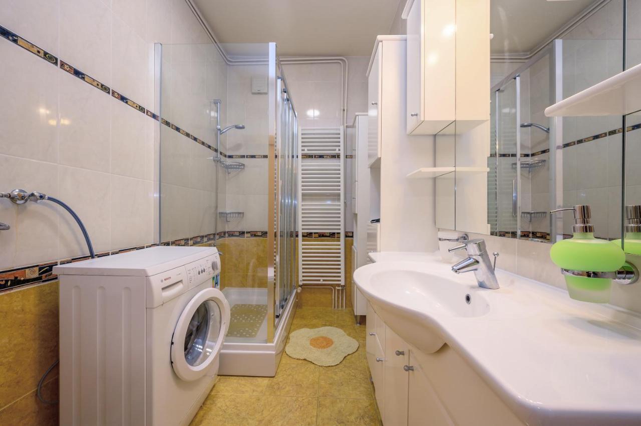Apartments Juric Подстрана Екстер'єр фото