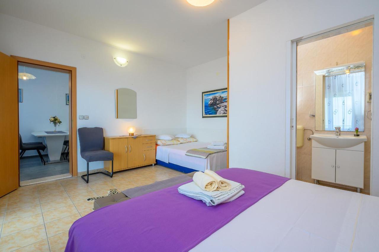 Apartments Juric Подстрана Екстер'єр фото
